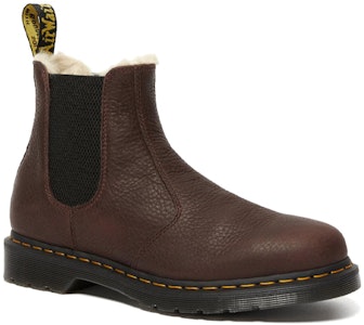 Dr. Martens 2976 But Chelsea Berbulu Palsu 'Cask' 26333257 Lookbook Dr. Martens 2976 But Chelsea Berbulu Palsu 'Cask' 26333257