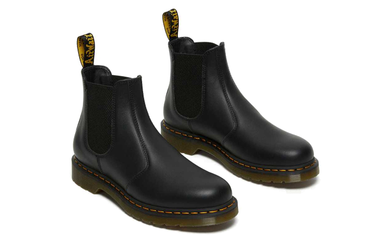 Shop Dr. Martens 2976 But Kulit Chelsea 'Hitam' 27100001