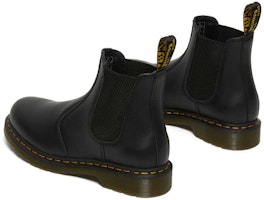 Purchase Dr. Martens馬汀博士 皮革 舒適休閒 短中筒 切爾西靴 男女同款 黑色