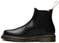 Buy Botas Chelsea de Cuero Liso Dr. Martens 2976 con Costura Amarilla 'Negro' 22227001