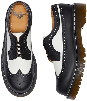 Dr. Martens 3989 Bex Kasut Kulit Brogue 'Hitam' 10458001 Lookbook Dr. Martens 3989 Bex Kasut Kulit Brogue 'Hitam' 10458001