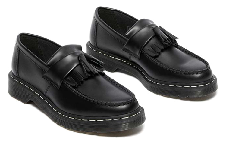 Shop Dr. Martens Adrian Mocasín con Borla 'Negro' 26805001