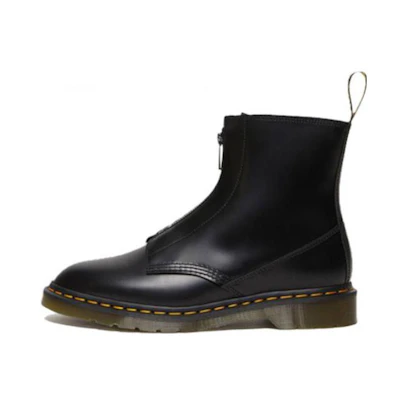 Dr. Martens Cabbott Smooth Boots 'Black'