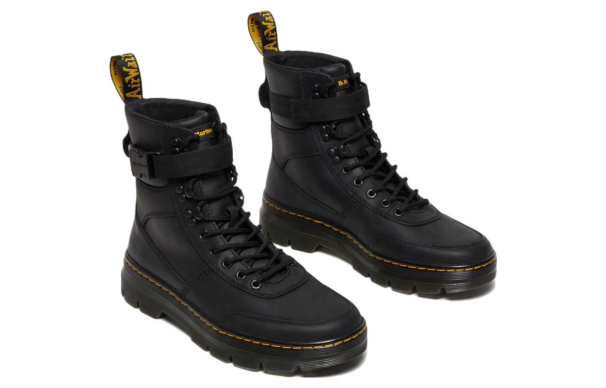 Shop Bota Utility Dr. Martens Combs Tech 2 'Negra' 27801001