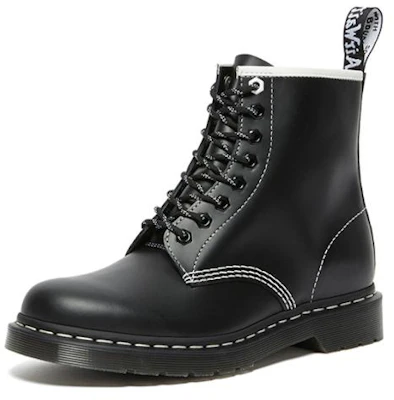 Dr. Martens 1460 Sepatu Boot Kulit Jahit Kontras 'Kulit Hitam Halus' 27303001 Order Dr. Martens 1460 Sepatu Boot Kulit Jahit Kontras 'Kulit Hitam Halus' 27303001