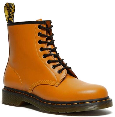 Dr. Martens 1460 Boots Kulit Tali 'Oranye' 27139804 Lookbook Dr. Martens 1460 Boots Kulit Tali 'Oranye' 27139804