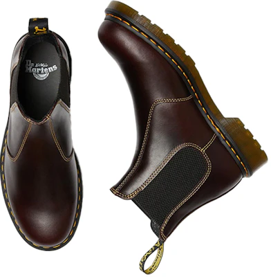 Dr. Martens 2976 Bottes Chelsea en Cuir Atlas ''Oxblood'' 26251601 Lookbook Dr. Martens 2976 Bottes Chelsea en Cuir Atlas ''Oxblood'' 26251601