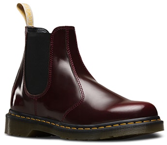 닥터마틴 비건 첼시 부츠 '체리 레드' (Dr.Martens) 21802600 Lookbook 닥터마틴 비건 첼시 부츠 '체리 레드' (Dr.Martens) 21802600