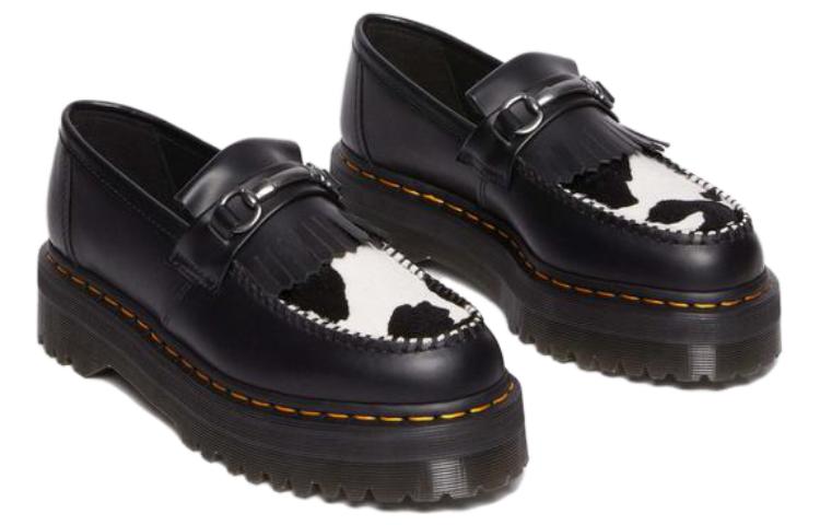 Shop Dr. Martens Adrian Snaffle Kulit Sapi & Kiltie Loafers Cetak 'Hitam' 31097937