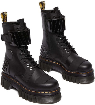 Dr. Martens Audrick 10-Eye Kasut Kulit Alternatif Hitam Bertali 30970001 Lookbook Dr. Martens Audrick 10-Eye Kasut Kulit Alternatif Hitam Bertali 30970001