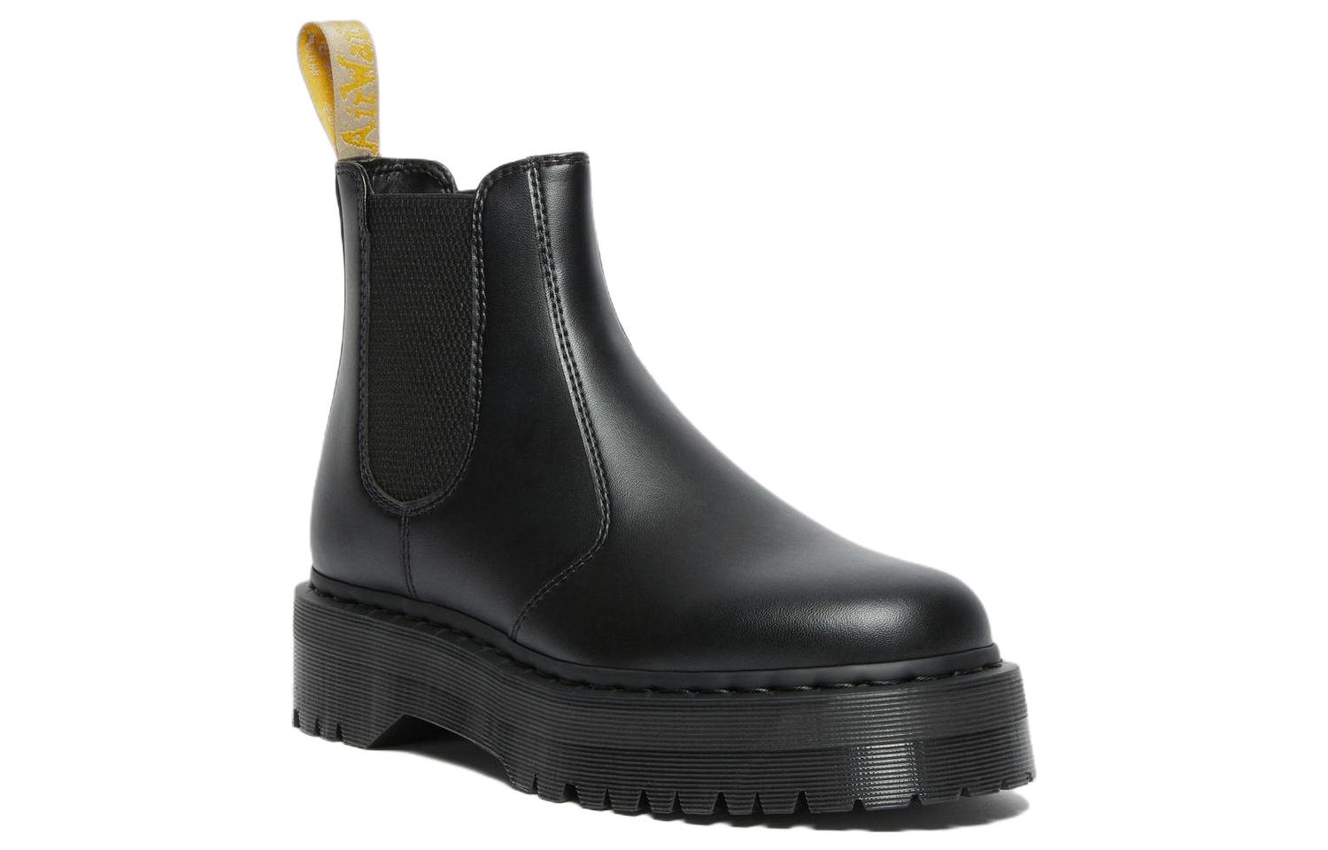 Lookbook Dr.Martens 馬汀博士 皮革 簡潔時尚 短筒 切爾西靴 男女同款 黑色
