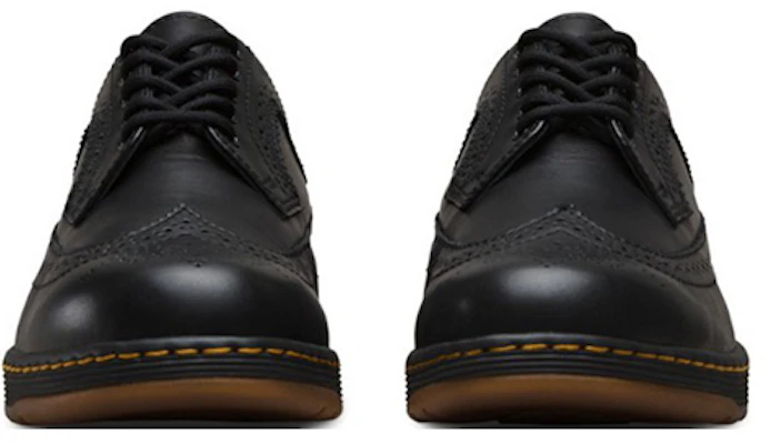 Dr. Martens Gabe Temperley 5-Eye Brogue ''Schwarz'' 22187001 Lookbook Dr. Martens Gabe Temperley 5-Eye Brogue ''Schwarz'' 22187001