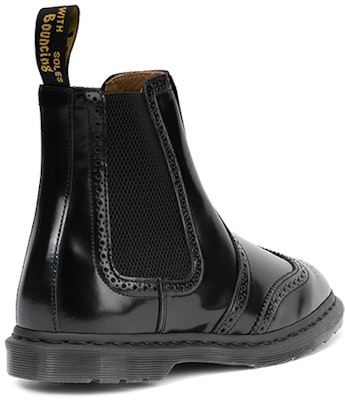 Dr. Martens 馬汀博士 Graeme Brogue 布洛克雕花切爾西靴 黑色 Lookbook Dr. Martens 馬汀博士 Graeme Brogue 布洛克雕花切爾西靴 黑色