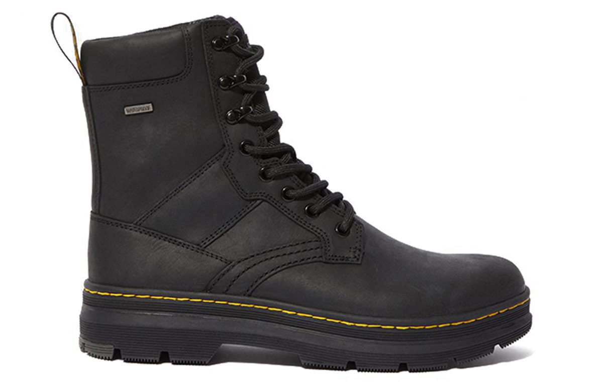 Order Dr. Martens Iowa Impermeabile ''Nero Unisex'' 25247001