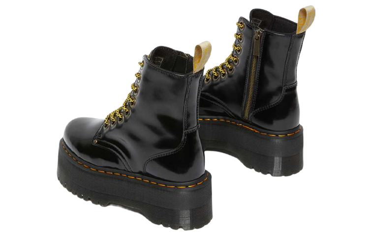 Lookbook Dr. Martens Jadon Max 'Retro Platform Boot Black' 27292001