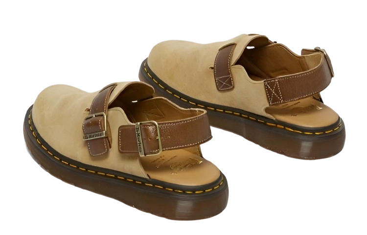 Shop Dr. Martens/馬汀博士 Jorge 英產系列 絨面麂皮扣帶涼鞋 男女同款 棕色