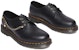 Dr. Martens Rendah Kulit dengan Rantai Metal 'Hitam' 28017001