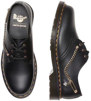 Dr. Martens Kulit Rendah dengan Rantai Logam 'Hitam' 28017001 Shop Dr. Martens Kulit Rendah dengan Rantai Logam 'Hitam' 28017001
