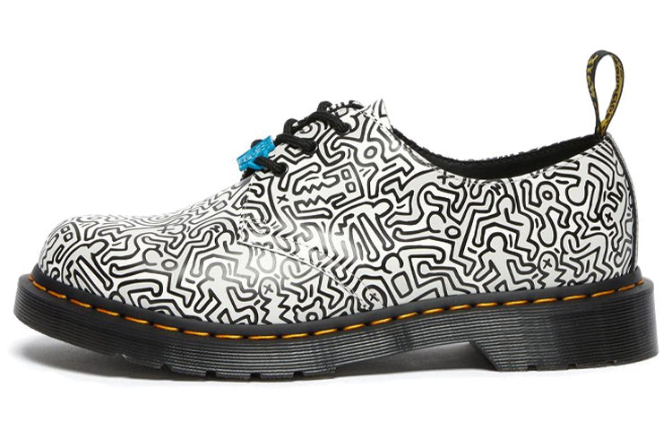 Dr. Martens Leather Unisex Black White 'Simplistic Fashion Casual Shoe' 26833009