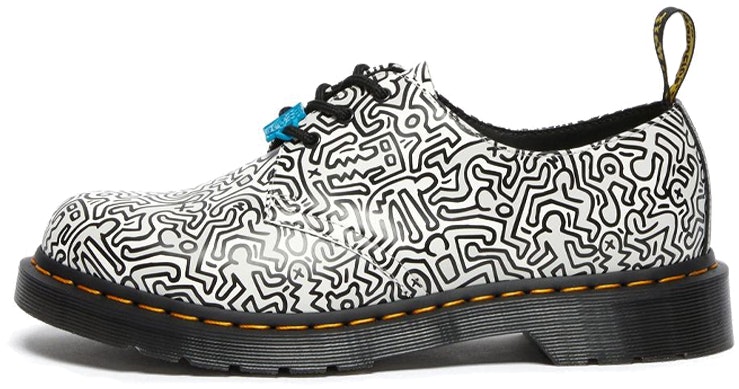 dr-martens-leather-unisex-black-white-simplistic-fashion-casual-shoe-26833009