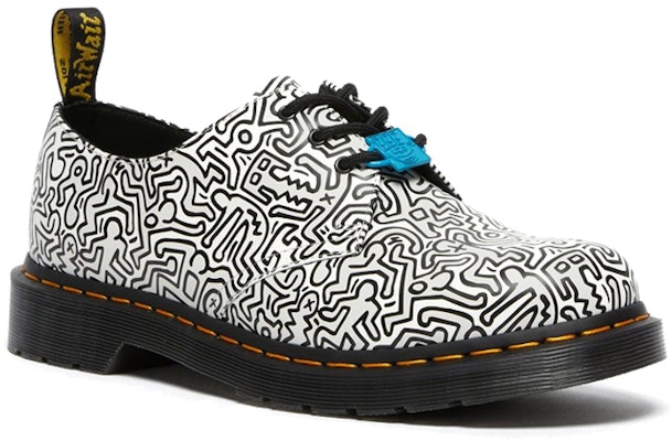 马丁博士黑白简约时尚休闲皮革男女鞋 26833009 Lookbook 马丁博士黑白简约时尚休闲皮革男女鞋 26833009