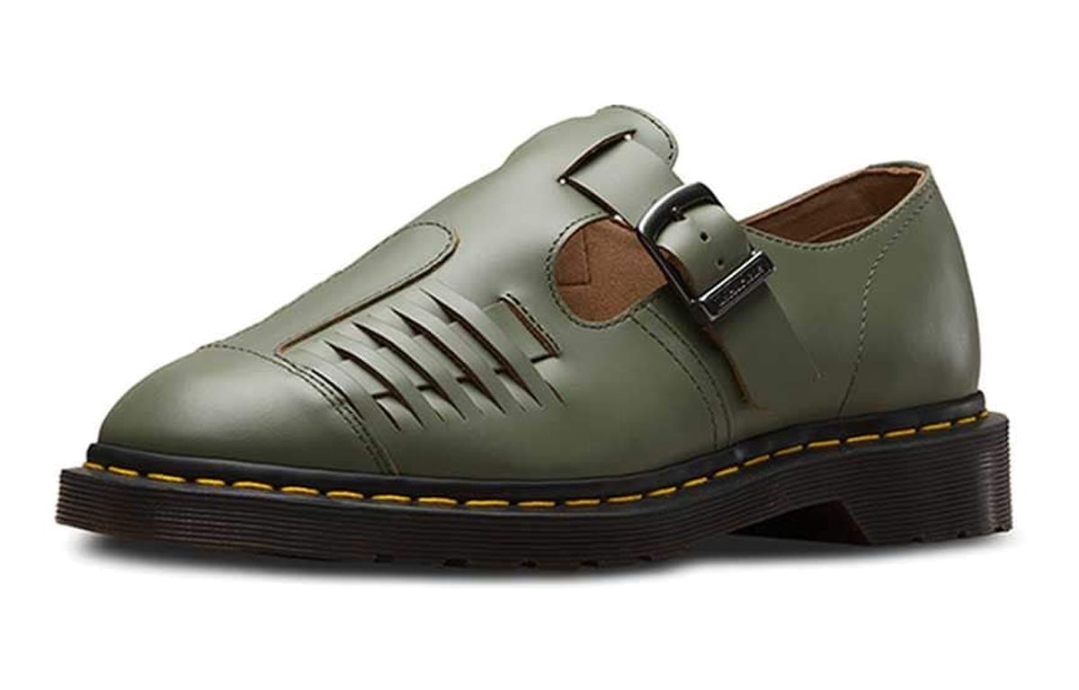Lookbook Dr. Martens 馬汀博士 Mica Sandal 涼鞋 男女同款 軍綠