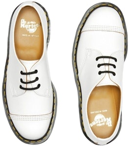 Dr.Martens馬丁博士 頭層牛皮 復古搭配 女士休閒單鞋 男女皆宜 白色 Shop Dr.Martens馬丁博士 頭層牛皮 復古搭配 女士休閒單鞋 男女皆宜 白色