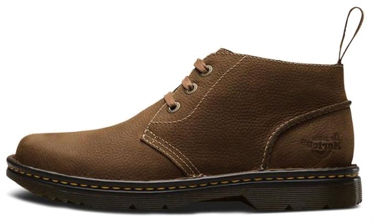 dr-martens-sussex-chukka-boot-whiskey-pit-quarter