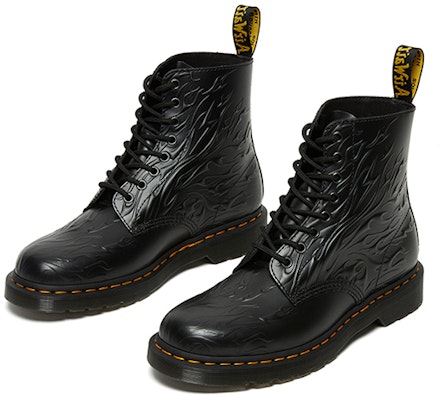 Dr. Martens Sepatu Boots 1460 Unisex Api Hitam 27028001 Lookbook Dr. Martens Sepatu Boots 1460 Unisex Api Hitam 27028001