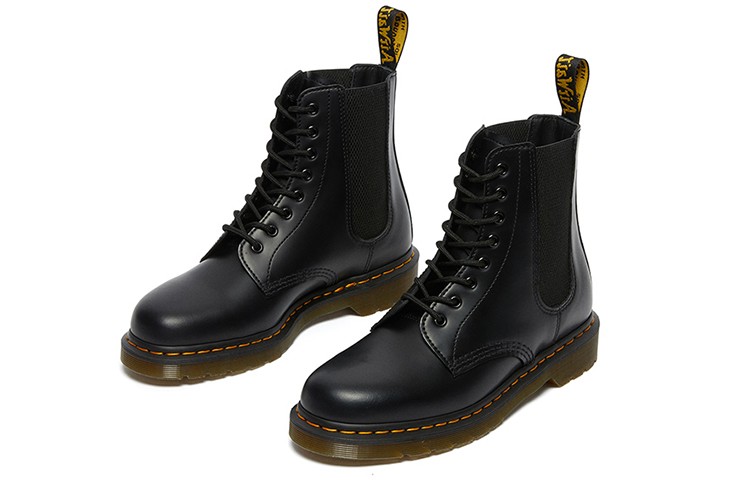 Lookbook Dr. Martens Unisex 1460 Harper Martin But Hitam 26962001