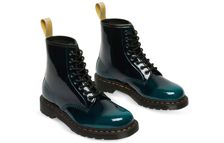 Shop Botas Dr. Martens Unisex 1460 Verdes 26887431