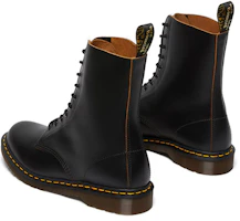 Purchase Dr.Martens/馬汀博士 經典復古 1490 馬丁靴 黑色