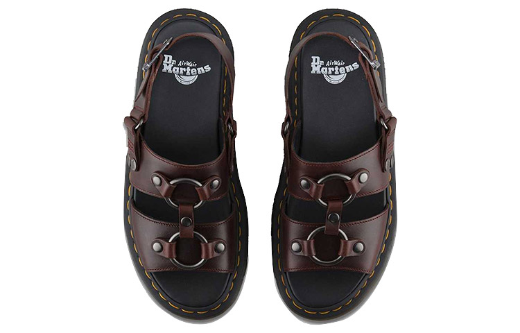 Shop Dr.Martens/馬汀博士 Xabier 棕色涼鞋 情侶款