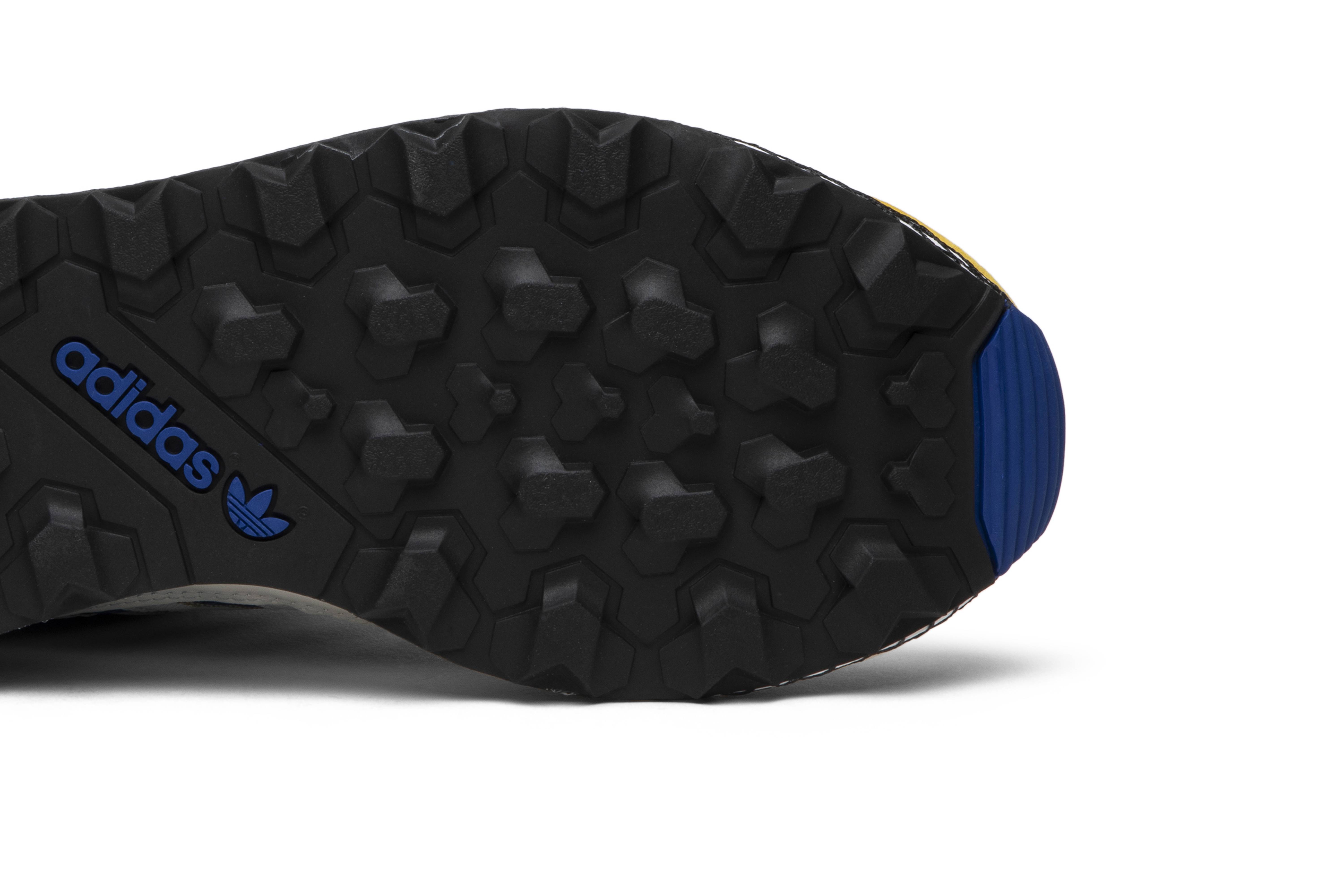 Purchase 七龍珠 Z x adidas Ultra Tech「達爾」D97054