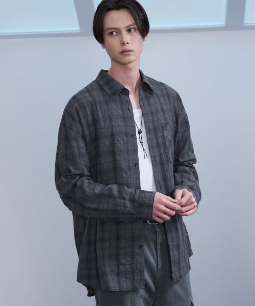 Shop DRAW FIT Seersucker Smoke Check Shirt [Charcoal] DFSH4206CC