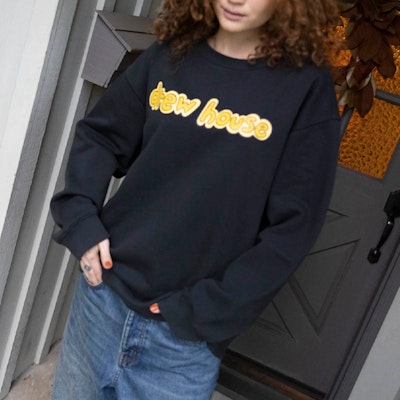 Drew House Sweater Hitam Logo Crewneck Unisex Kasual Pullover. DR-SS22-409 5