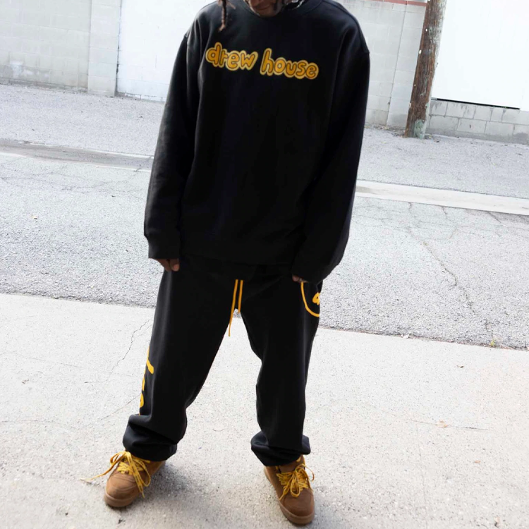 Sizing Drew House Sweater Hitam Logo Crewneck Unisex Kasual Pullover. DR-SS22-409