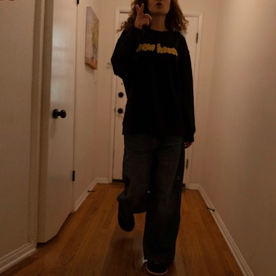 Drew House Sweater Hitam Logo Crewneck Unisex Kasual Pullover. DR-SS22-409 Cheap Drew House Sweater Hitam Logo Crewneck Unisex Kasual Pullover. DR-SS22-409