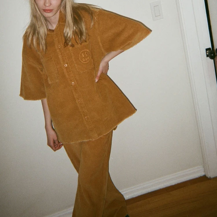 Purchase Camisa Unisex Marrón Drew House Manga Corta de Pana con Dobladillo Desgastado. DR-SS21-56