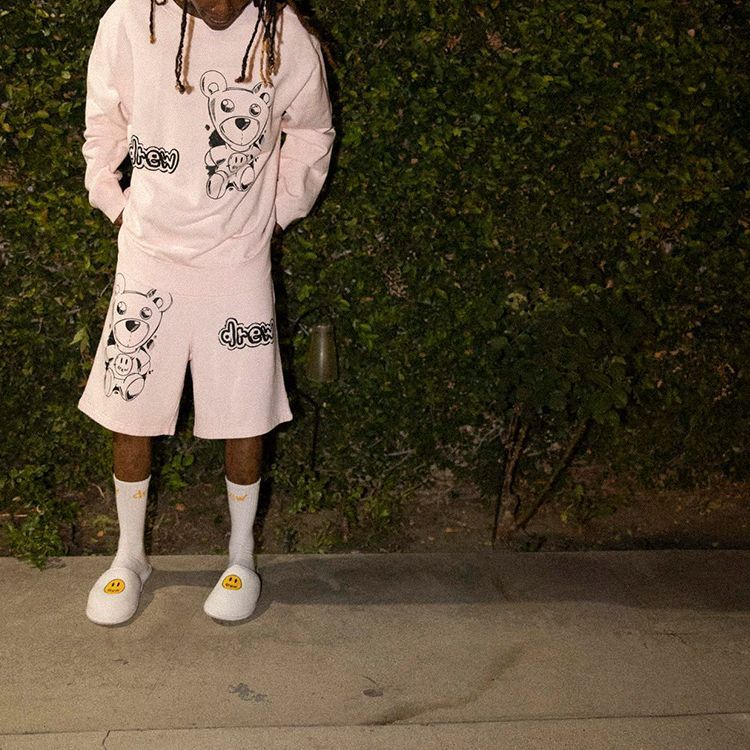 Shop Drew House 彈性腰圍字母短褲 淡粉 男女適用 DH-VF521-STPP