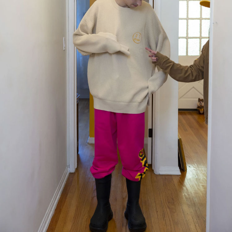 Sizing Drew House 2021秋冬笑脸吉祥物米色针织男女毛衣. DR-FW21-060