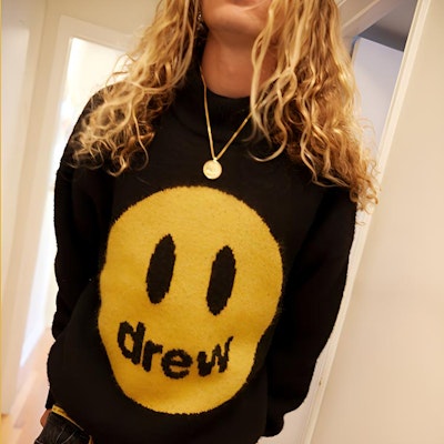 Drew House FW22吉祥物高領毛衣 黑色笑臉標誌 男女通用針織毛衣。 DR-FW22-517 Shop Drew House FW22吉祥物高領毛衣 黑色笑臉標誌 男女通用針織毛衣。 DR-FW22-517