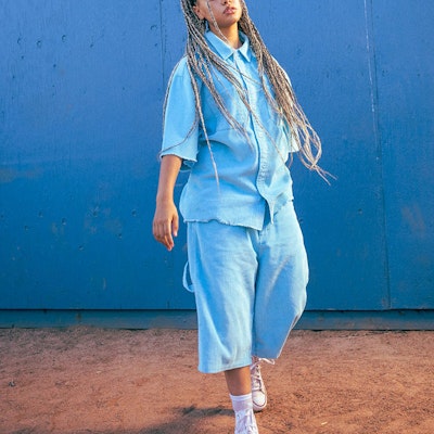 Kemeja Lengan Pendek Corduroy Drew House Smiley Biru Pasifik FW22 Unisex. DR-SS22-986 Purchase Kemeja Lengan Pendek Corduroy Drew House Smiley Biru Pasifik FW22 Unisex. DR-SS22-986