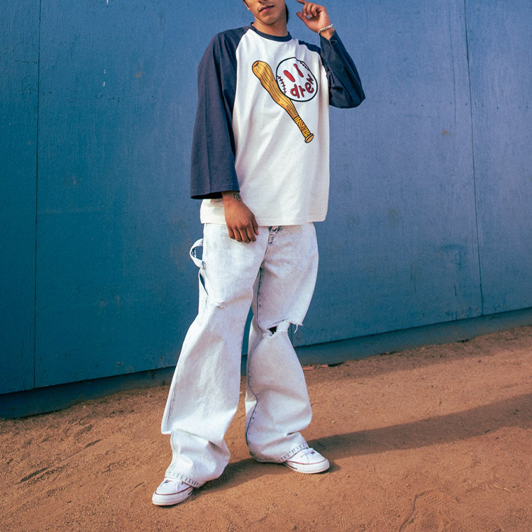 Purchase 드류 하우스 SS22 스마일리 플레이 볼 네이비 허밍버드 로고 티셔츠 유니섹스. DR-SS22-406