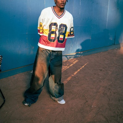 Drew House Hummingbirds Summer Smiley Jersey Magnolia Unisex Kaos Pink. DR-SS22-123 Details for Drew House Hummingbirds Summer Smiley Jersey Magnolia Unisex Kaos Pink. DR-SS22-123