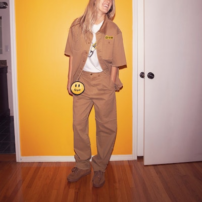 Baju Unisex Drew House Logo Vintage Sulaman Coklat Gelap DR-SS20-82 Sizing Baju Unisex Drew House Logo Vintage Sulaman Coklat Gelap DR-SS20-82