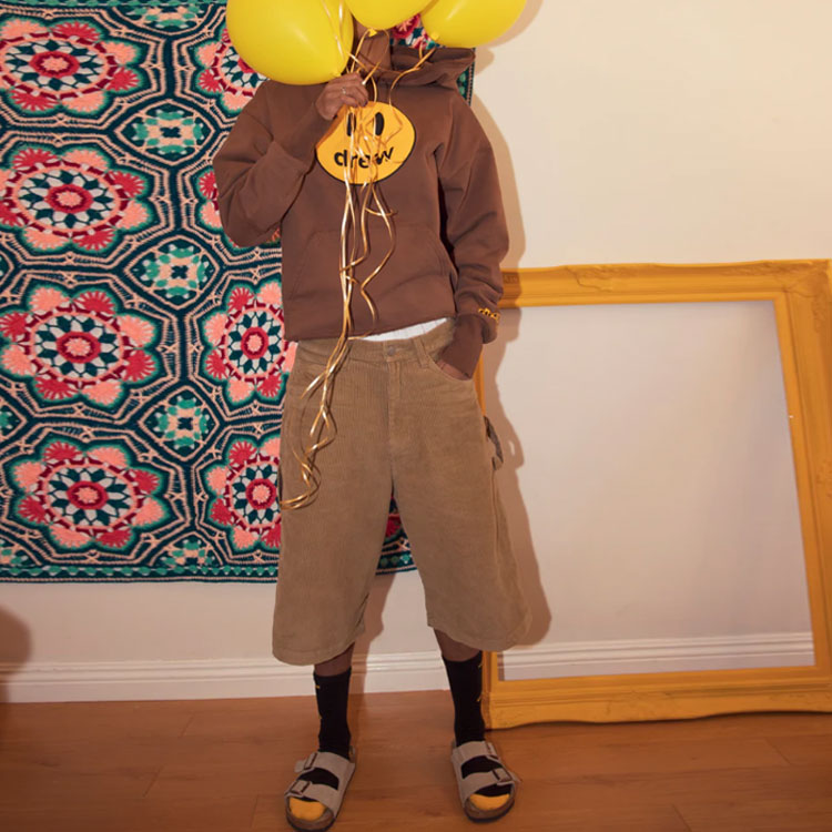 Shop Drew House 標誌解構連帽上衣棕色男女笑臉套頭毛衣。 DR-SS22-152