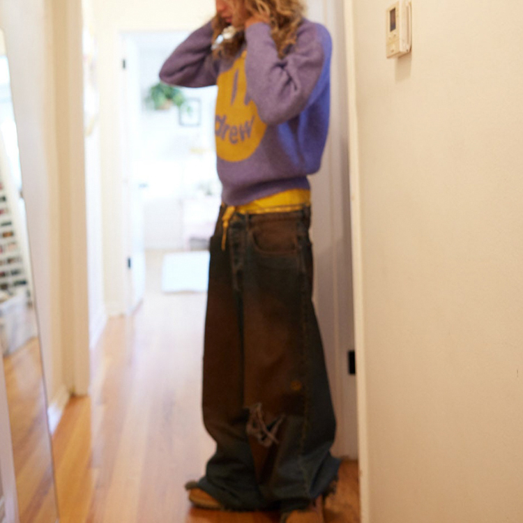 Details for Suéter Unisex Drew House Mascot Funnel Neck Amatista Jaspeado Smiley Knit. DR-FW22-526