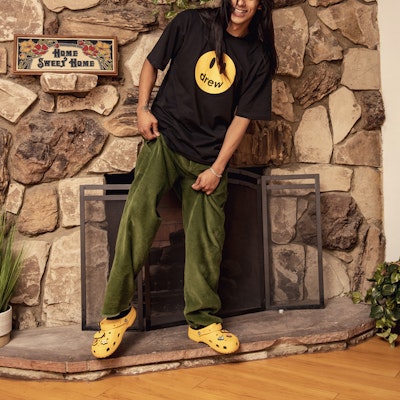 Drew House Mascot Smiley Unisex T-Shirt Hitam DR-FW20-93 Purchase Drew House Mascot Smiley Unisex T-Shirt Hitam DR-FW20-93