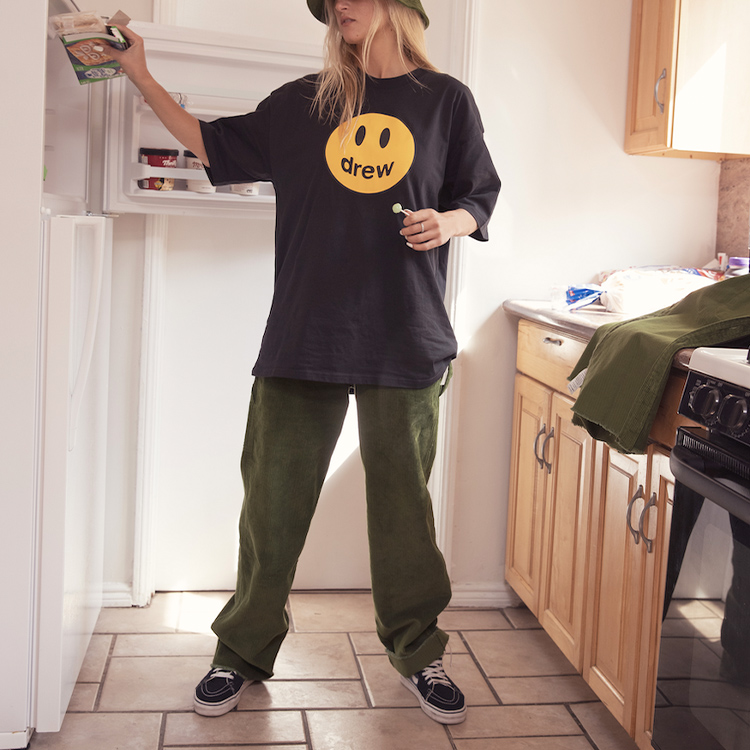 Sizing Drew House Mascot Smiley Unisex T-Shirt Hitam DR-FW20-93